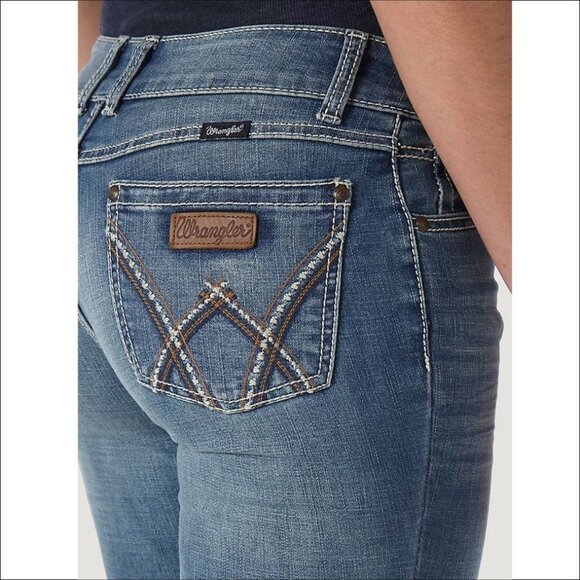 Women's Wrangler Retro Mae Mid Rise Bootcut Jeans-Size 34/17 x 32 - Picture 1 of 10